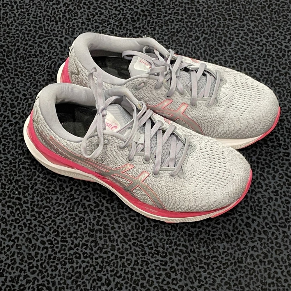 Asics Womens Running Shoes Gel Cumulus Sneakers Size 8 Gray Pink‎ Walking